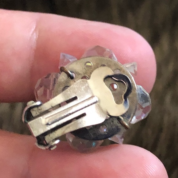 Vintage 60s aurora borealis bead cluster earrings - Picture 4 of 5